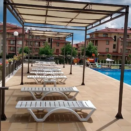 Sorrento Sole Mare Apartahotel Sveti Vlas