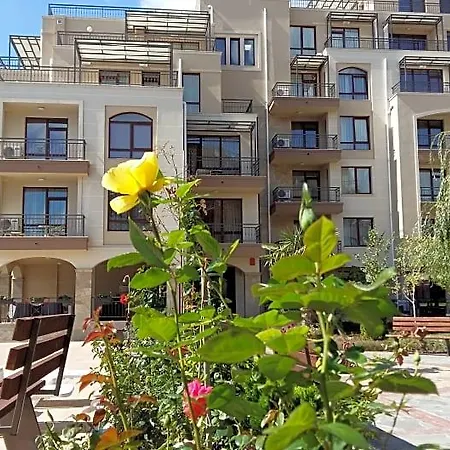 Sorrento Sole Mare Apartahotel Sveti Vlas